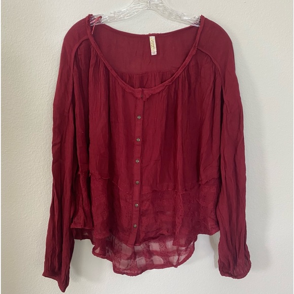 Women’s red Free People blouse size S with buttons and flowy sleeves - Picture 1 of 9